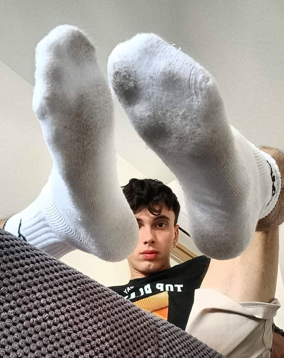 GabFeet tweet media