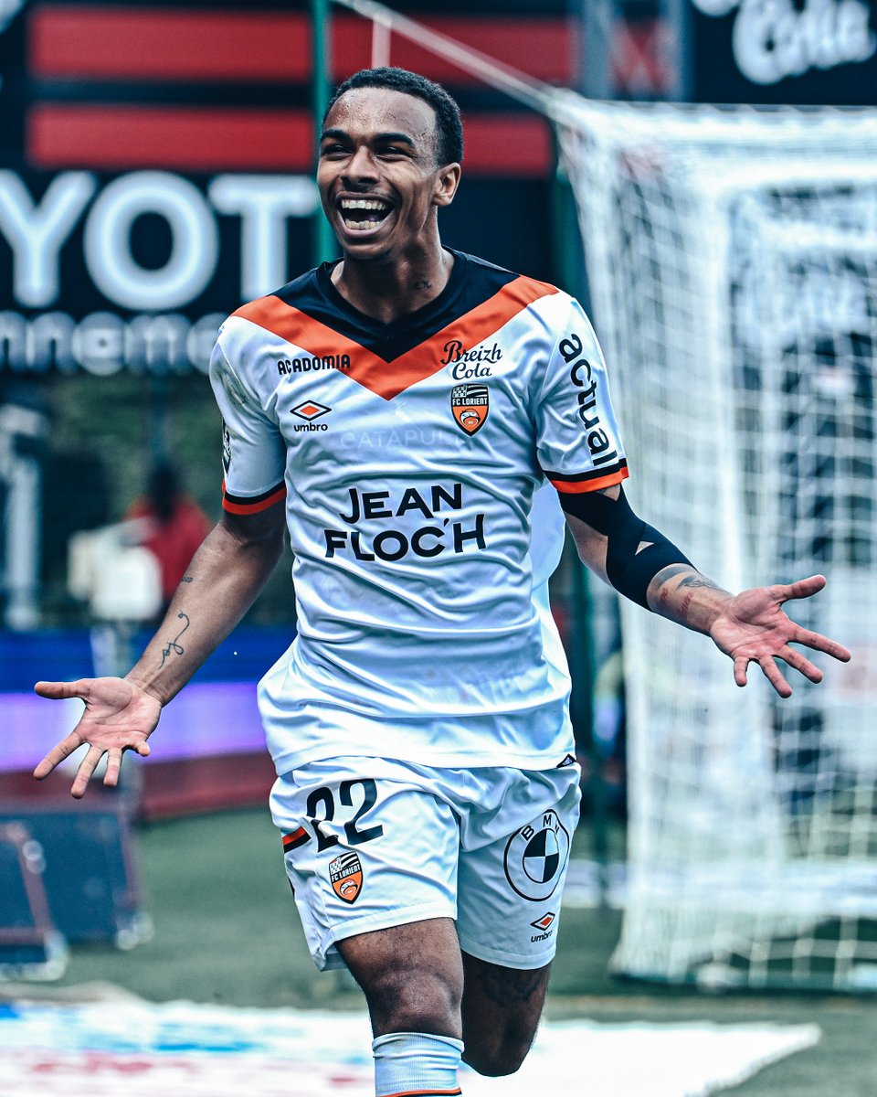 Ligue 1 English tweet media