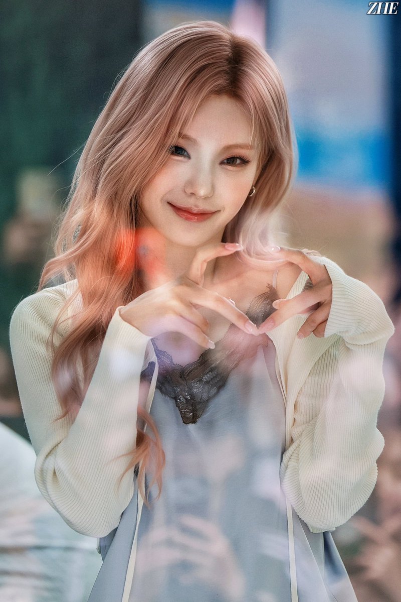 she's so first love coded, so prettyyyy🥹