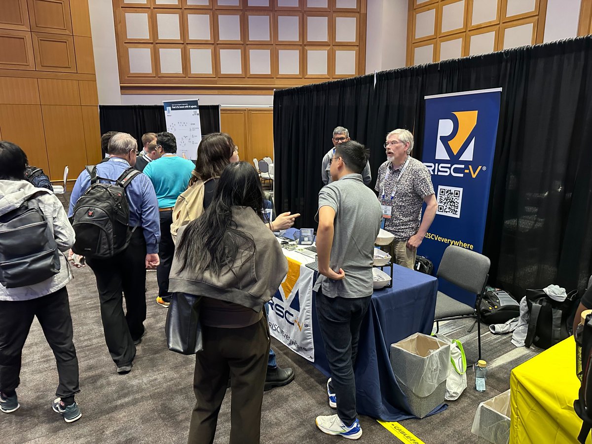 risc_v's tweet photo. #OSSSummit is bustling!  With a few more days to go, there's still time to register and attend the RISC-V Insights Mini Summit and stop by our booth (B8)! 

Sign up > https://t.co/R0eaNwCZ49

#RISCV #RISCVEverywhere https://t.co/Rflq9ngbdw