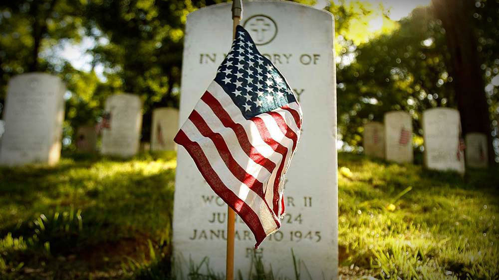 RIAuction's tweet photo. The history of America was carried by ordinary men and women asked to do extraordinary things. This Memorial Day, we pause to remember those who gave their lives in service to the country and the freedoms they defended. https://t.co/RU5b53eukp