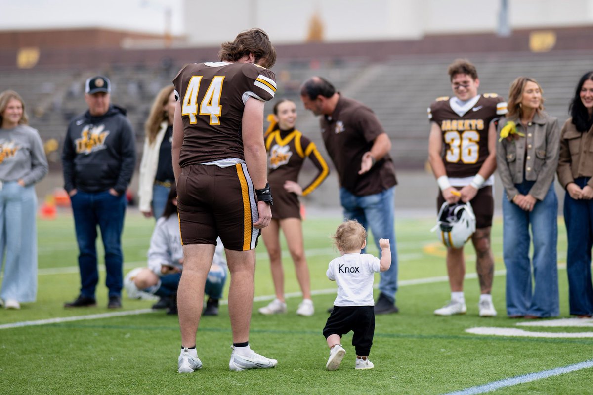 PatrickKnox11's tweet photo. Happy birthday @qknox10.  Excited for your coaching future and the next 2 years learning at @BWFootball_ https://t.co/1qfAWcmF1s