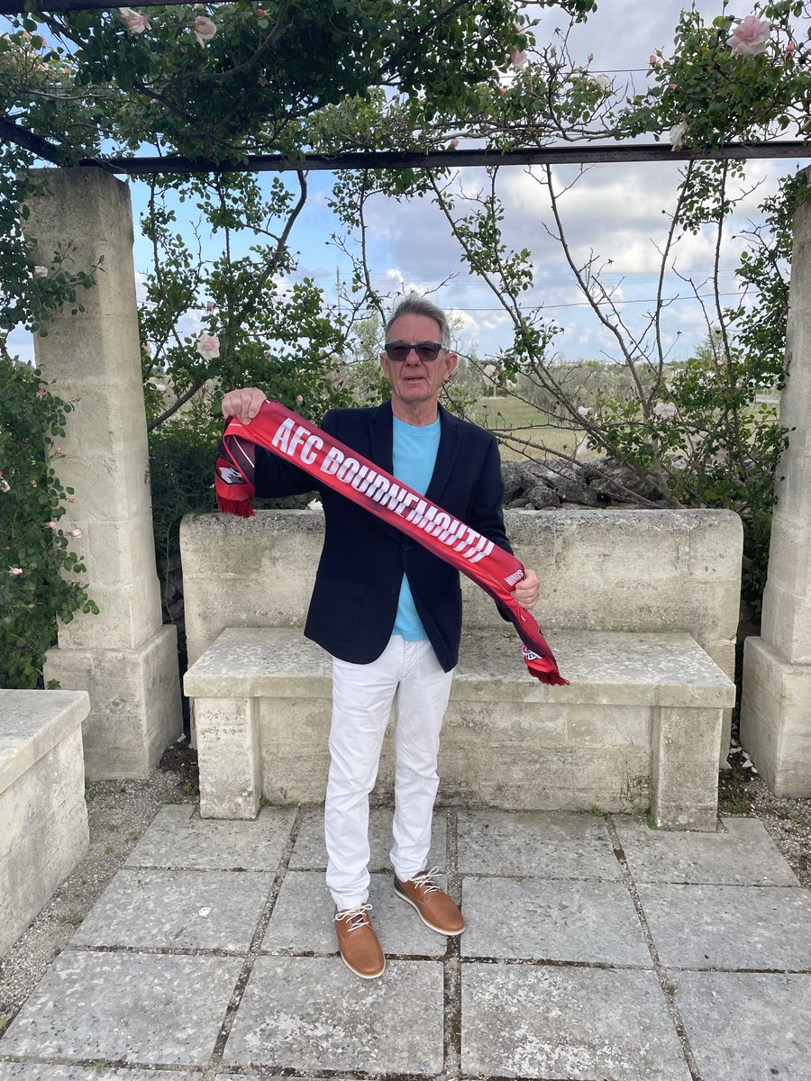 profshiel's tweet photo. Can’t be with you but there in spirit. We are raising the stripes in Puglia! Up the 🍒 @david_profdavey https://t.co/ij0AeXvNxv