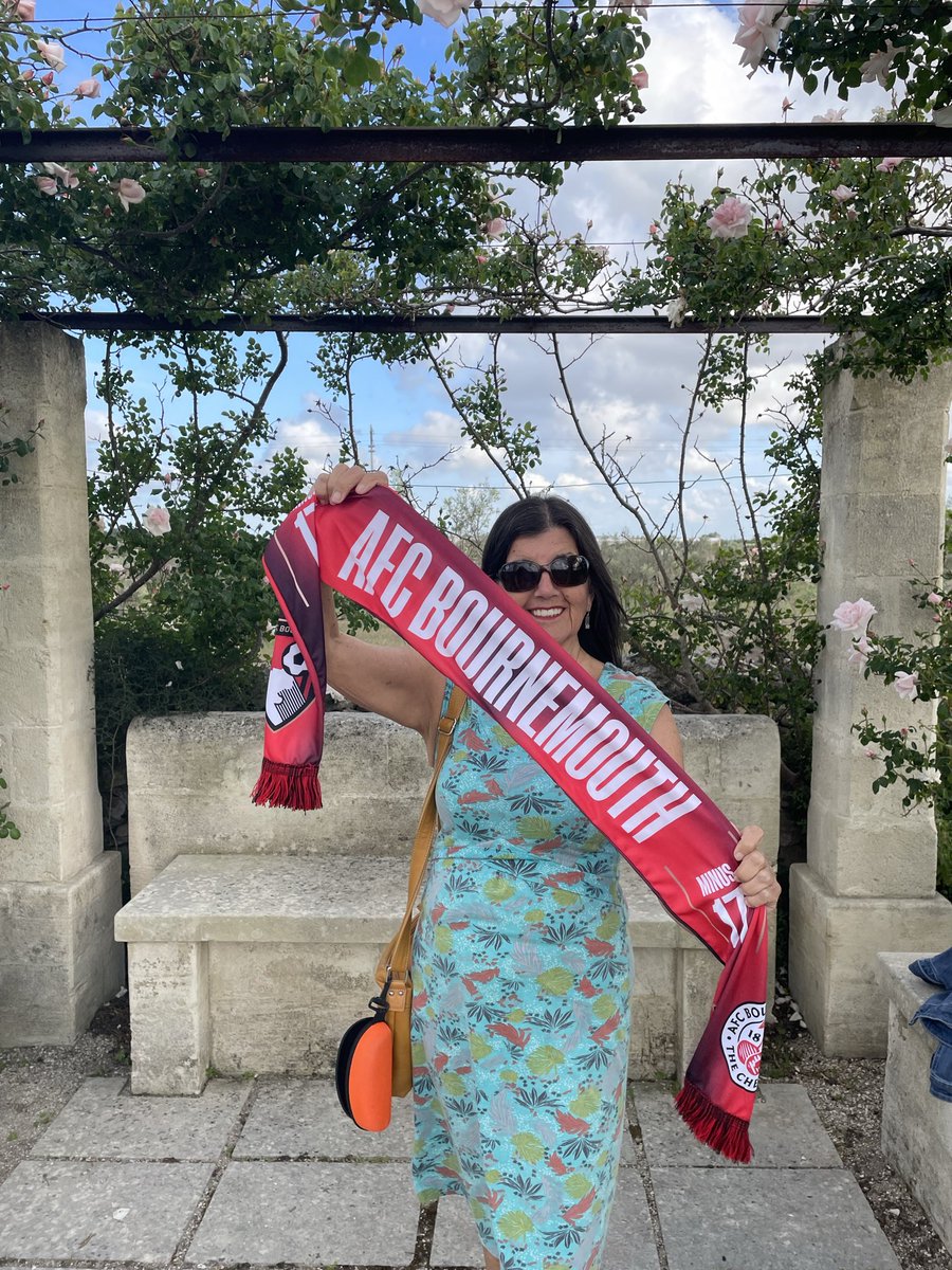 profshiel's tweet photo. Can’t be with you but there in spirit. We are raising the stripes in Puglia! Up the 🍒 @david_profdavey https://t.co/ij0AeXvNxv