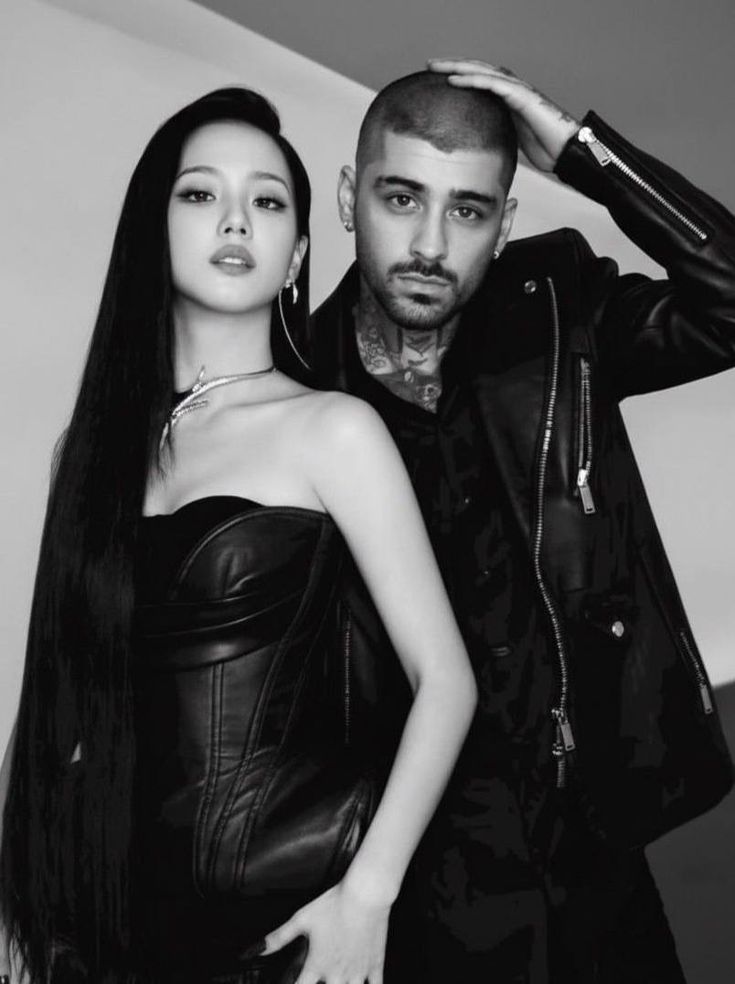 Jisoo France 🇫🇷 tweet media