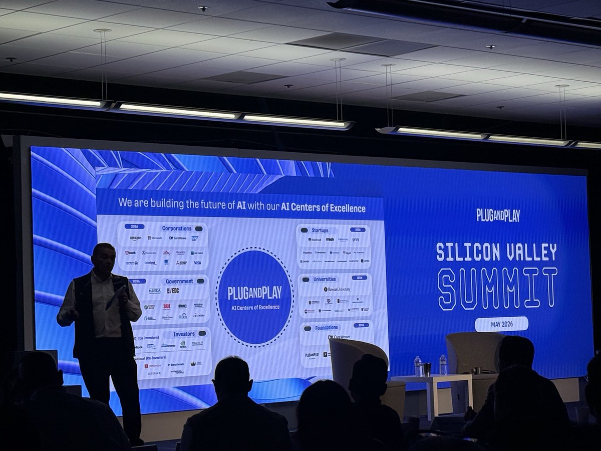 marcus_xue_ai's tweet photo. Plug and play summer summit 2026

@PlugandPlayTC @SandraWatsonAZ https://t.co/pGDjbBit9k