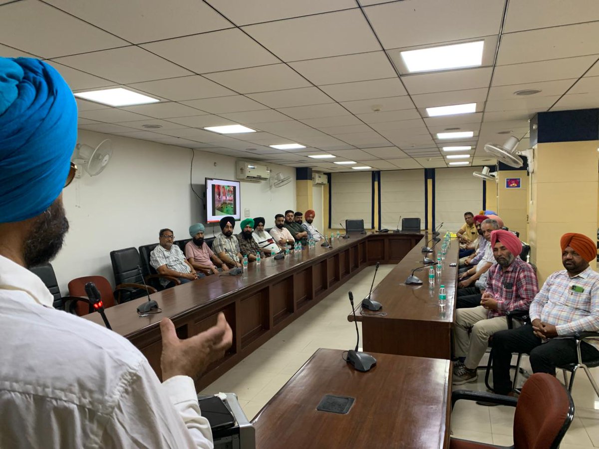 avoidaccident's tweet photo. delivered the third session of #DriveSafeArriveSafe for drivers of #MinisterCarBranch @PbGovtIndia @PbTransportDept @CMOPbIndia @SpeakerSandhwan @asraiips https://t.co/RmeIBxF0ni