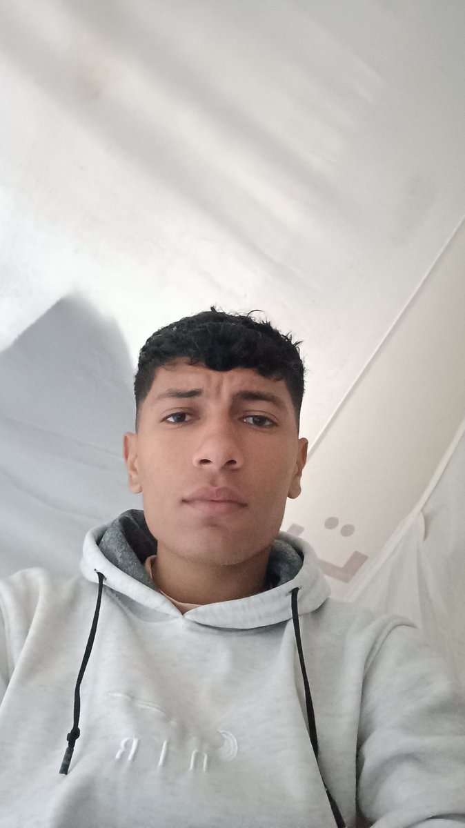 MazenAyman87760's tweet photo. We haven't received any support in a long time… after my father's martyrdom 😭. My sick mother needs treatment, and I'm the sole provider for my family.

Any small act of kindness could save us 🤍
Please, my friends, don't leave me, please.
😭😭💔💔🙏🙏
https://t.co/az2dvXacY4 https://t.co/vyyG5feYhz