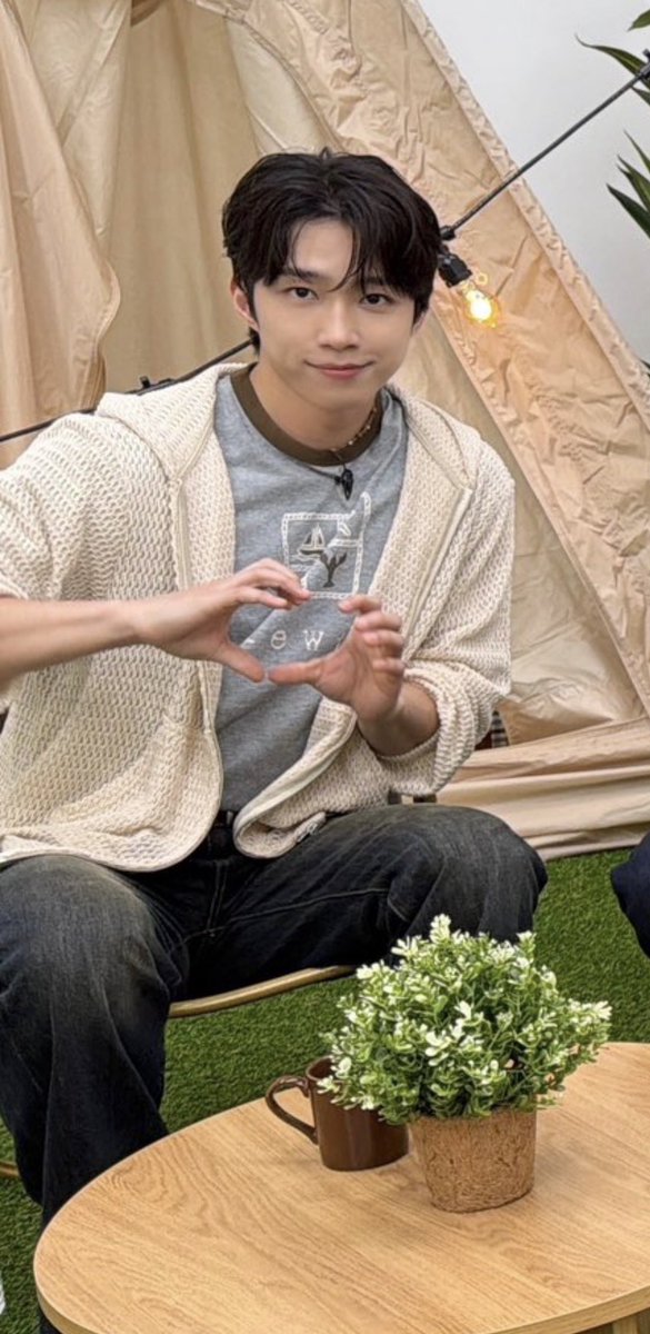 에잇! tweet media