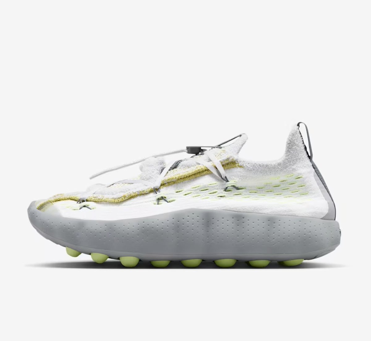 SNKR_TWITR tweet media