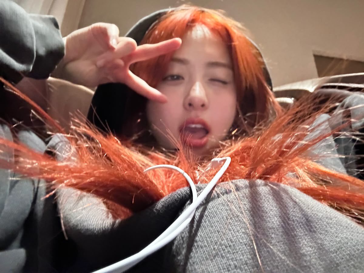 yunjin tweet media