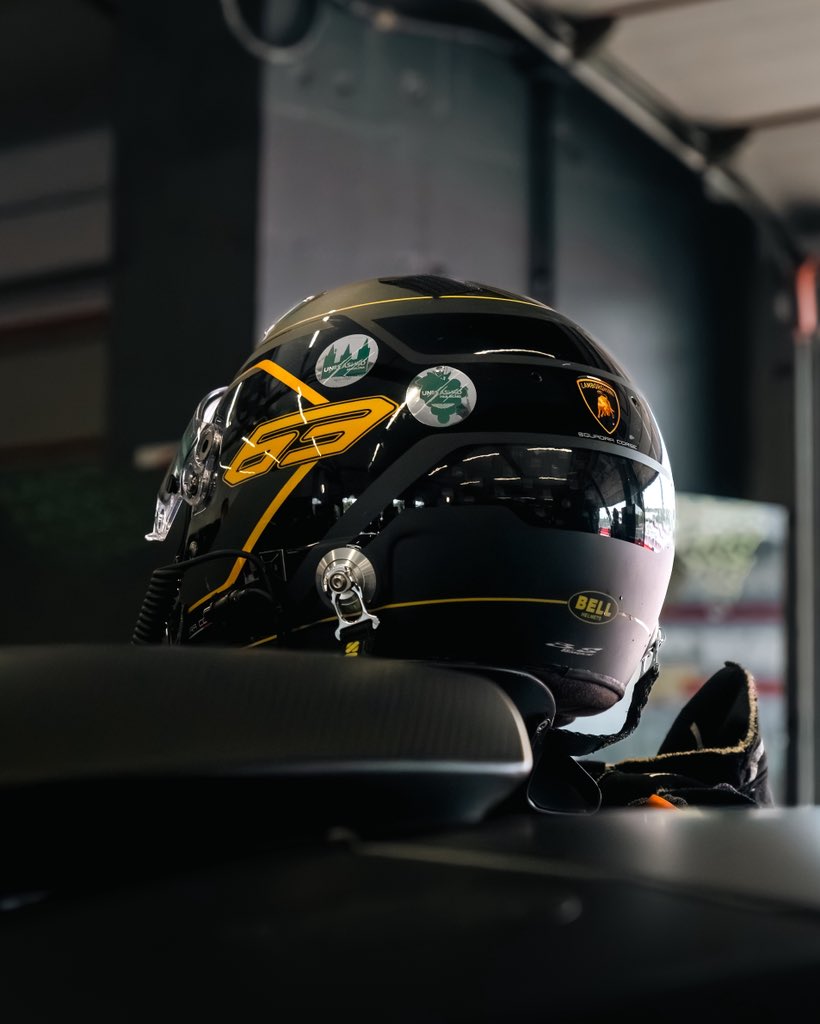 LamborghiniSC's tweet photo. Pure racing, without compromise.
Lamborghini Essenza SCV12 is more than a car, it’s an exclusive program created by Lamborghini Squadra Corse, designed to deliver the ultimate track experience for a select few. his year, our journey began in Imola! https://t.co/rwURJ5zt6Q