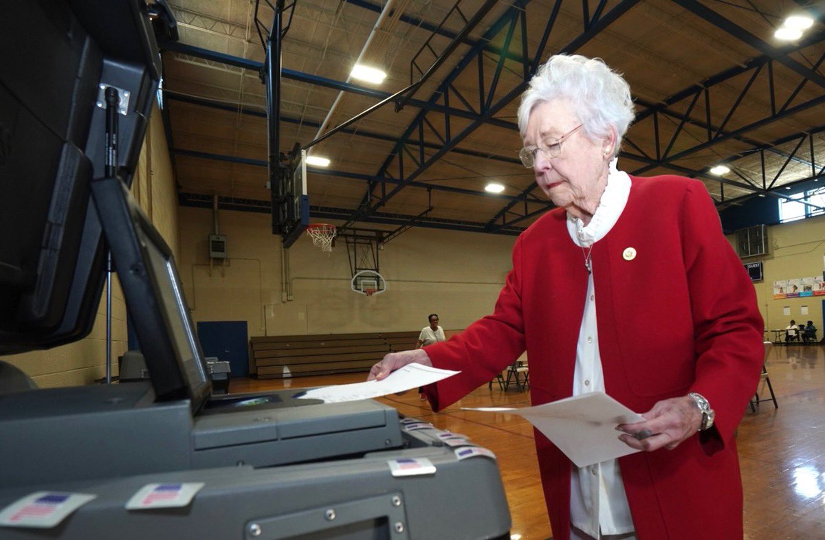 Governor Kay Ivey tweet media