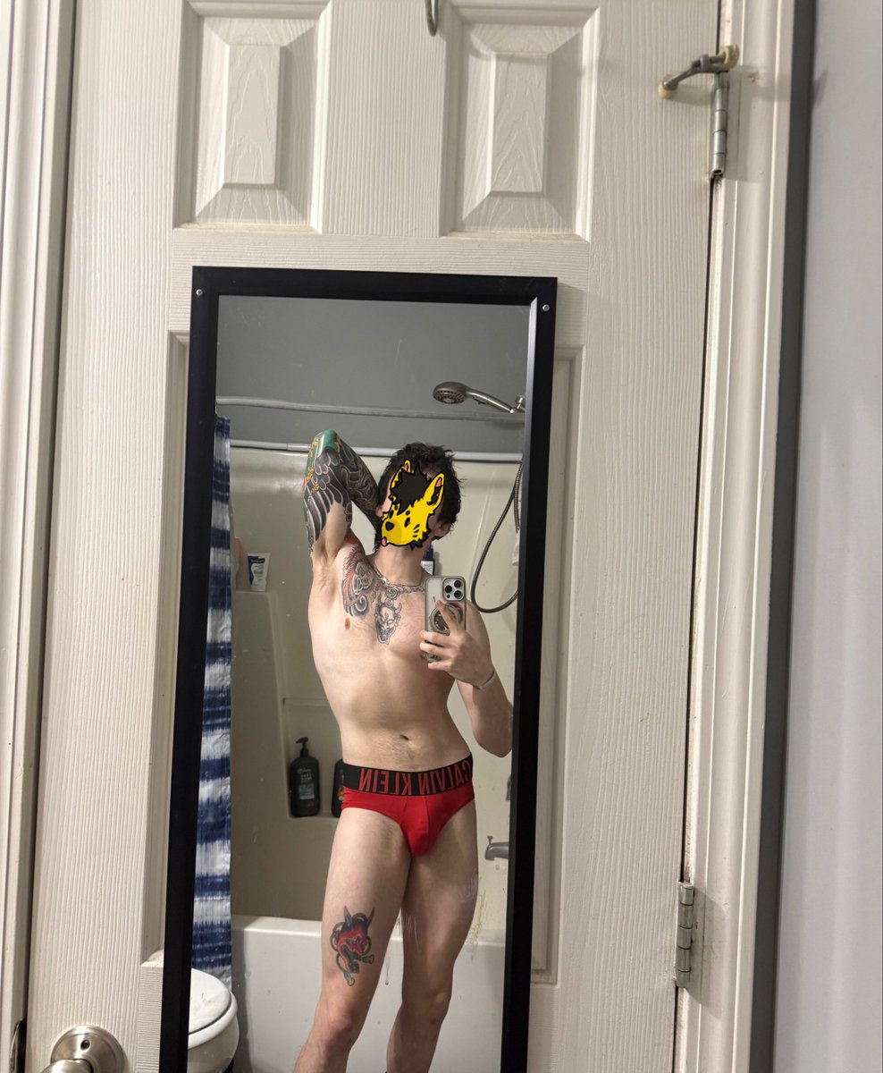 Daveytheyeen 🔜MP tweet media