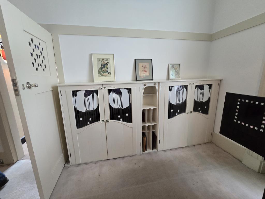 katerina7711's tweet photo. Visited Charles Rennie #Mackintosh House today in #Glasgow #Scotland.
#ArtDeco #fabulous! https://t.co/LewekMNsH7