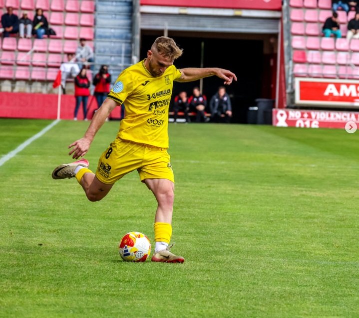 SERdepbaleares's tweet photo. El análisis de 1a y 2a RFEF  con @SergioTiscar

Joan Tur  y la actualidad de  @ibizaud

Toda la info sobre las eliminatorias de @udpoblense y @atleticbalears y de sus rivales: @aguilas_fc y @RealJaenCF

🎙️ @BoverCF @migueel_soler8 y @jcastedo11

https://t.co/MUlNNcyWGK https://t.co/qhh0r6774J