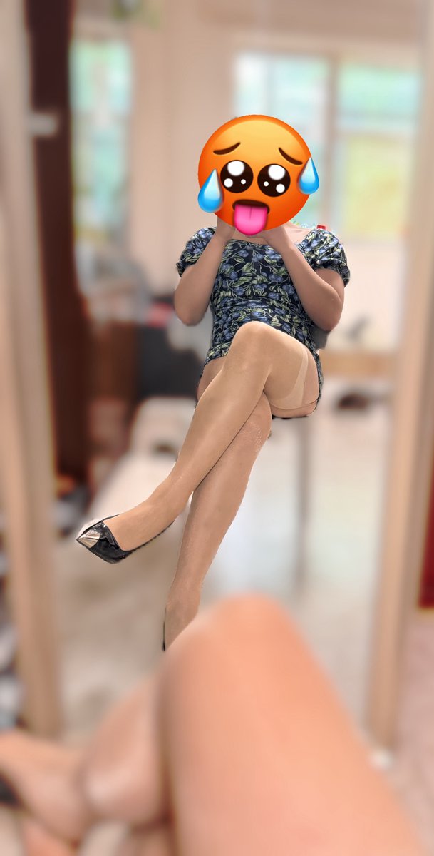 shawtyff_'s tweet photo. 喜欢小妈的马油吊带袜嘛
#伪娘 #CD #反差 #sissyBoy https://t.co/5NDvxf40ep