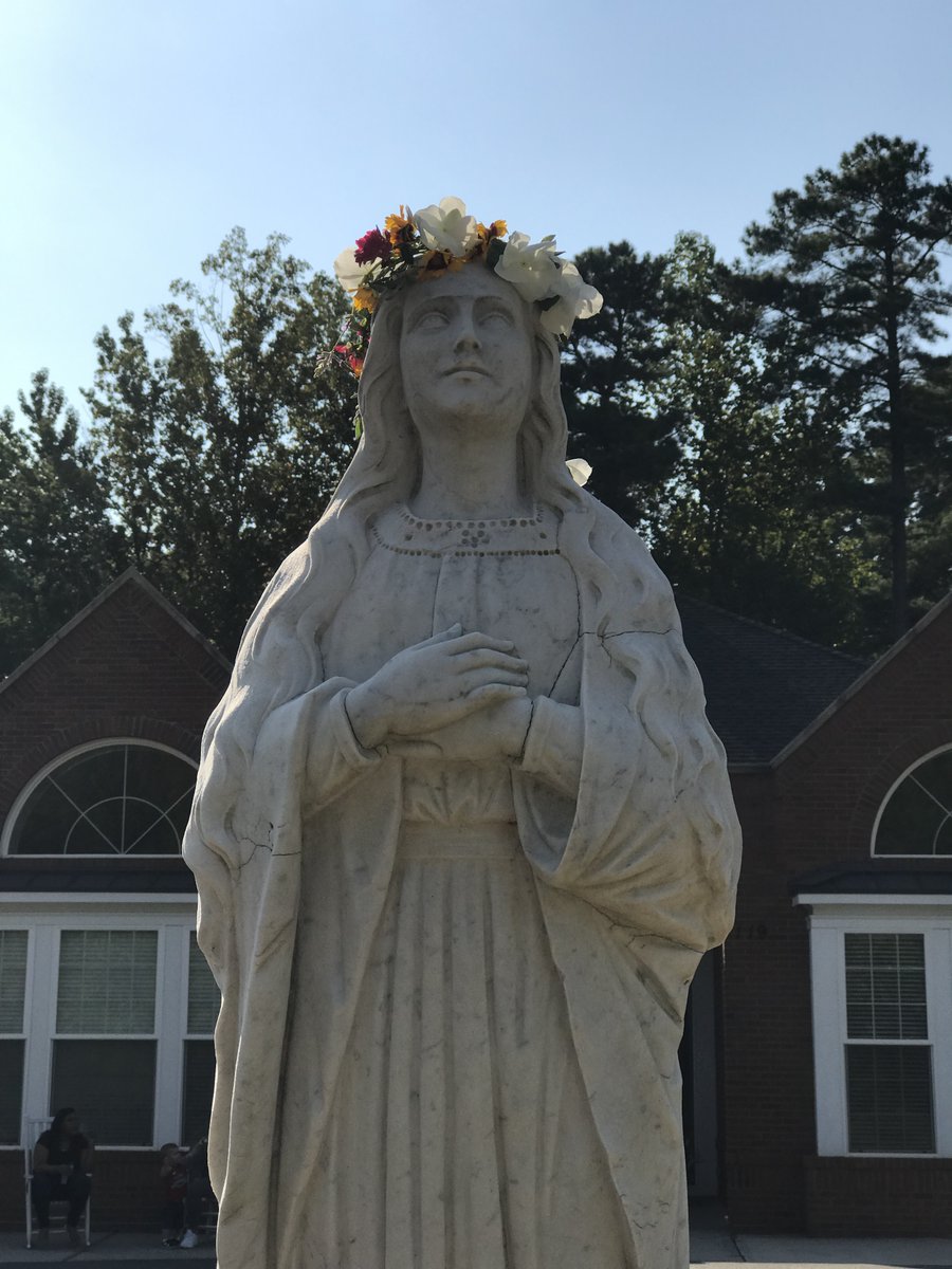 MiraViaLife's tweet photo. In this month of May dedicated to Our Lady, please join us in prayer. May Jesus, through the Blessed Virgin Mary’s tender intercession, guide every pregnant woman in need straight to our doors to find the care and support waiting for them at MiraVia. #MiraViaLife https://t.co/WJsc6qPTPD
