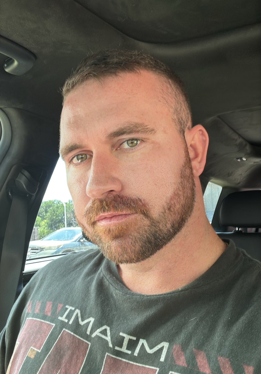 captainflxx's tweet photo. Short hair :) https://t.co/h4GrwYt3Wz