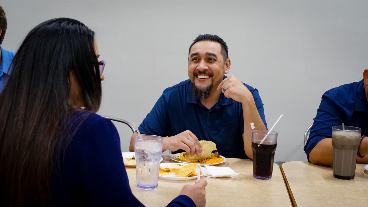 latinocenterorg's tweet photo. 🙌 Huge shoutout to our amazing Siembra ERG members! Your dedication, time, and guidance will inspire the next generation of professionals to grow and succeed. 

👉 Interested in getting involved?
🔗Learn more: https://t.co/jDEabt1O1v https://t.co/MjHbHZyCKh