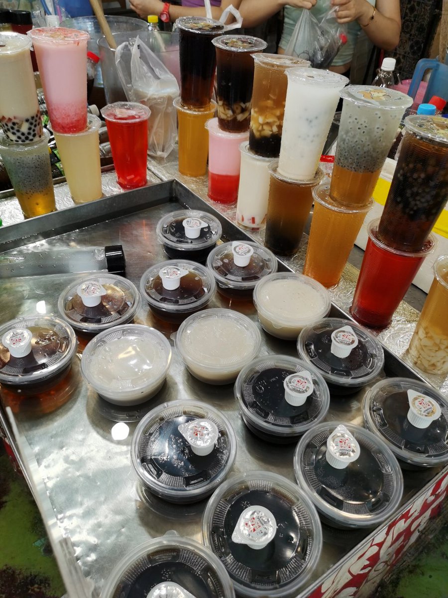 Mayyce's tweet photo. 色とりどりのドリンク、見ていてどう手をつけていいか分かりません😅 https://t.co/ovUt8MaG8w