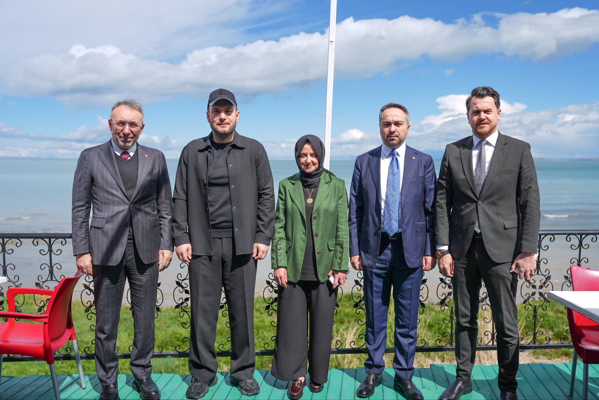 Emre Güray tweet media