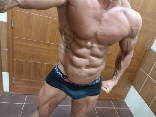 zahry fitness model tweet media