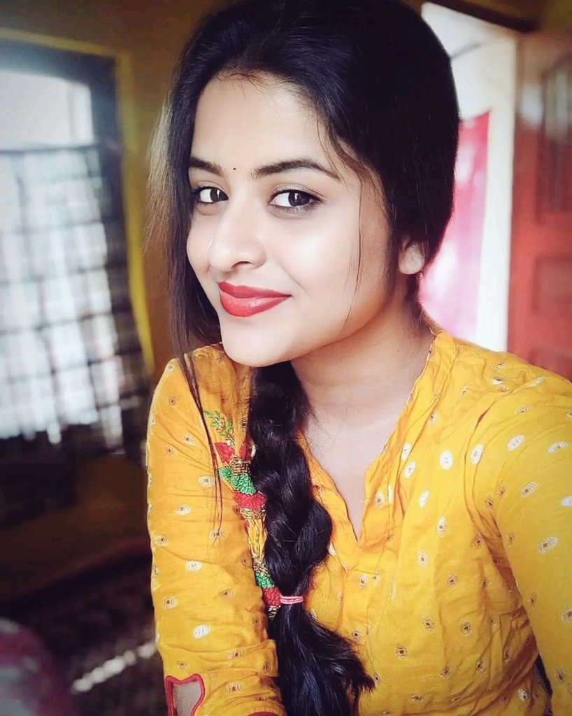 सुहानी तिवारी tweet media