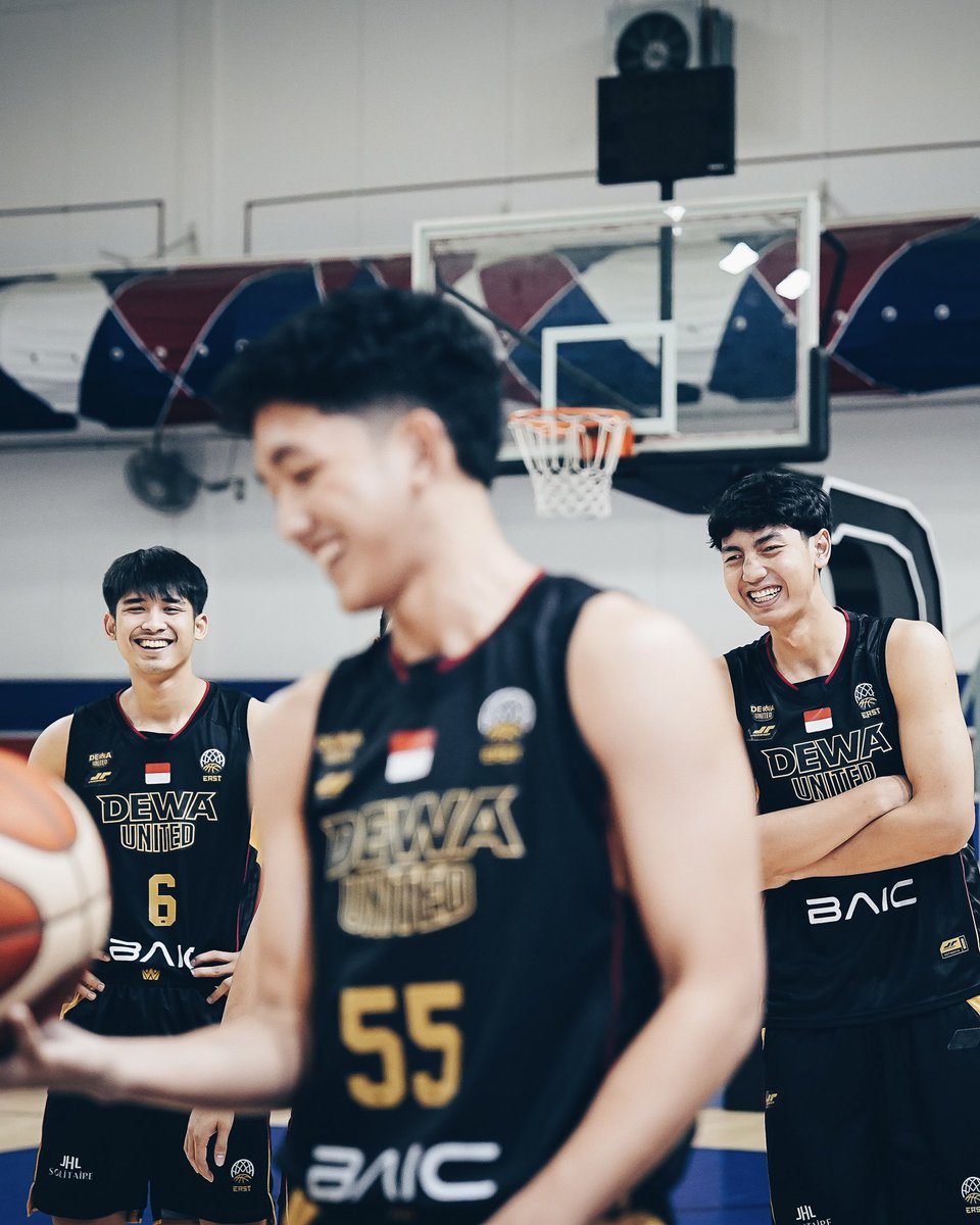 dewautdbc's tweet photo. Content day shud be fun, isn't it?! 🤩📸🤳✨
Tell us your favorite one! 👀

#AnakDewa https://t.co/jJVORWnrtc