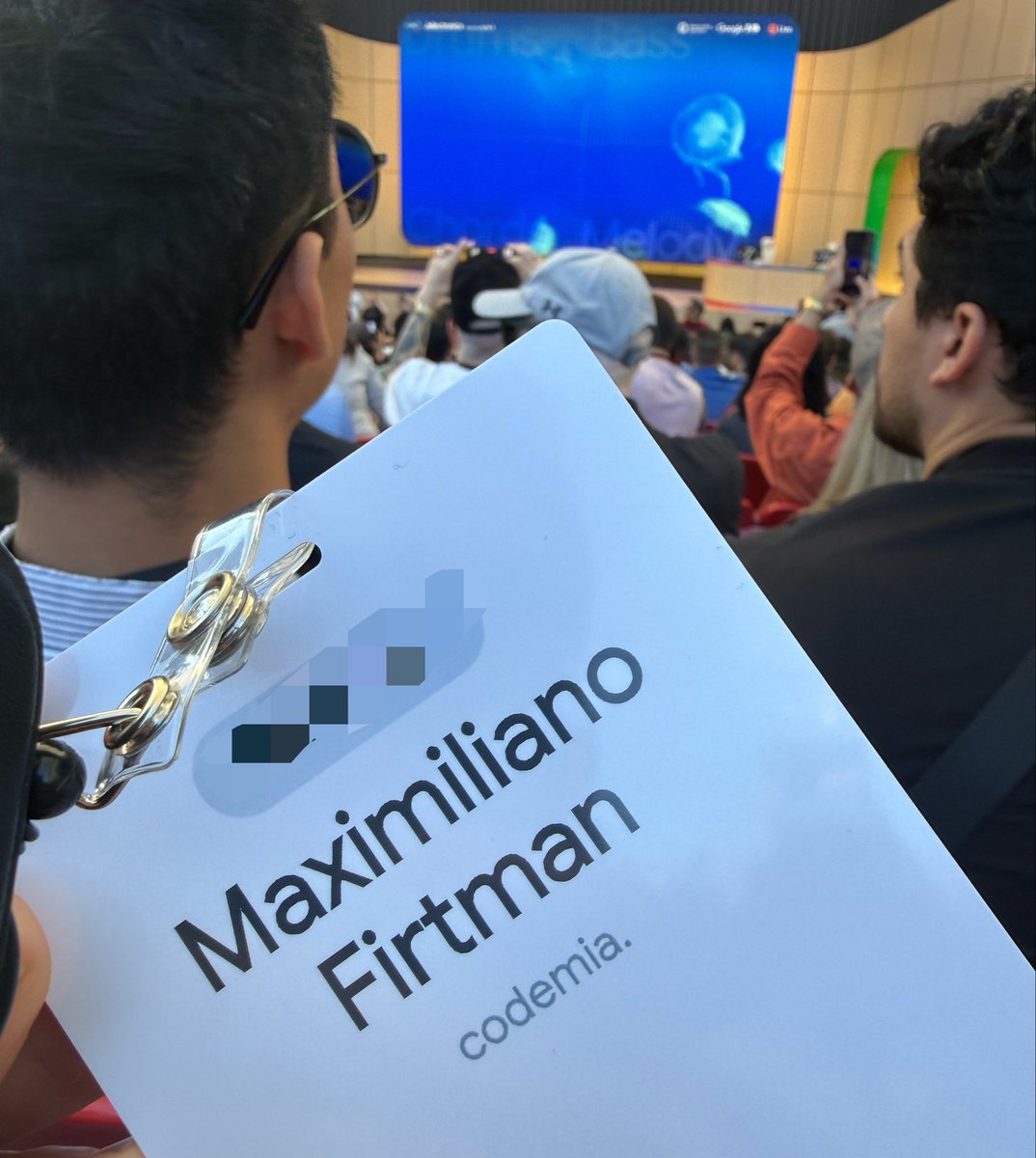 codemiadot's tweet photo. Hoy estamos presentes junto a @maxifirtman en la presentación anual Google I/O, donde se presentarán novedades de Inteligencia Artificial. https://t.co/J9aGRayGiP