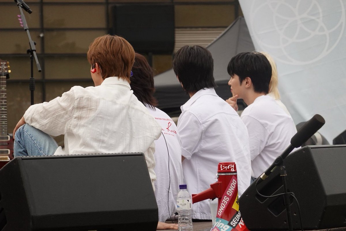 chenspringtime1's tweet photo. # 엔플라잉_11주년이_피었습니다
# NFlying11thAnniversary
🫶🏻♥️🫶🏻♥️🫶🏻♥️ https://t.co/D9LjOZLyaE