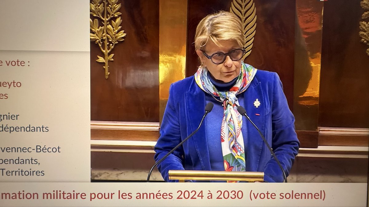 josypoueyto's tweet photo. L’actualisation de la loi de programmation militaire vient d’être adoptée à l’Assemblée nationale. A la tribune, j’ai porté la parole du groupe @DeputesDem qui a soutenu le texte tout en le faisant évoluer, comme avec l’amendement que j’ai porté dans le but de renforcer le rôle des correspondants Défense dans nos communes. Nous avons ainsi comblé un vide juridique en inscrivant dans la loi les modalités de leur désignation par le maire. Plus globalement, alors que la paix n’est plus un acquis, nous avons fait le choix d’une France résiliente, souveraine et fiable dans un monde en mutation.