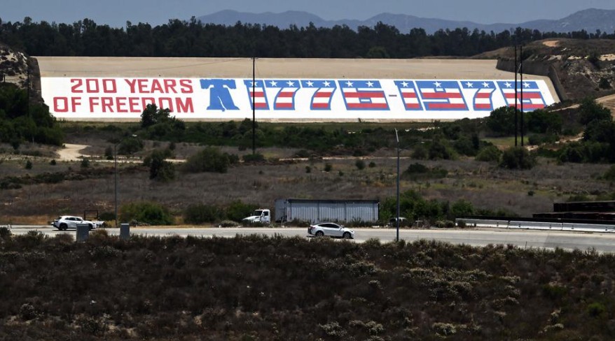 terrymoore85853's tweet photo. @JackPosobiec Mural off 91 fwy and 71 fwy in California https://t.co/C4iQofTXoc