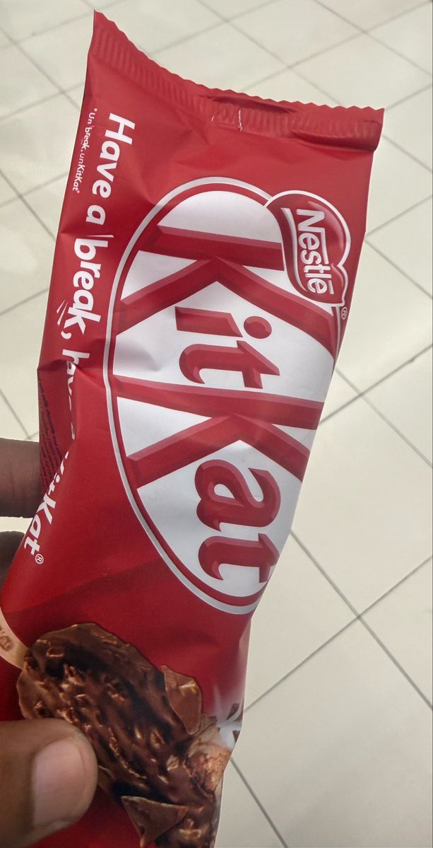 rockey_rolex's tweet photo. kitkat date ? https://t.co/d3Qc2SzR12