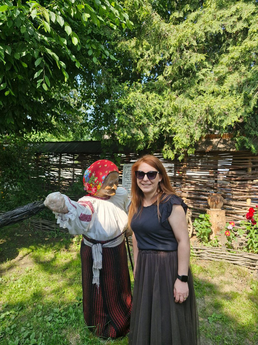 25ioana's tweet photo. #Romania
#Humulesti #IonCreanga https://t.co/O8Hfz7pf6x