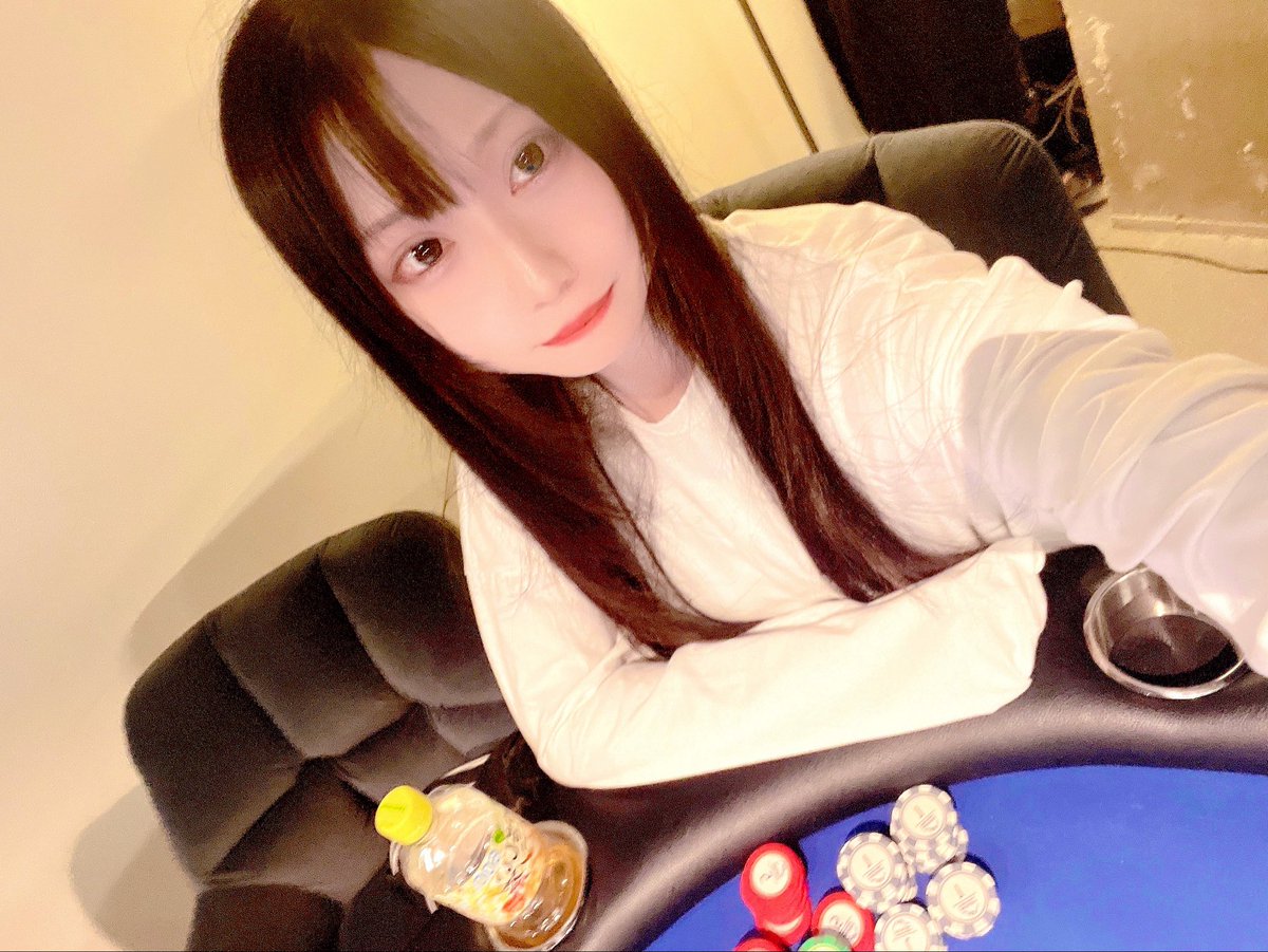 singer_Saki's tweet photo. ポーカー🂱🂢🃓🃄 https://t.co/JsAO2AiixV