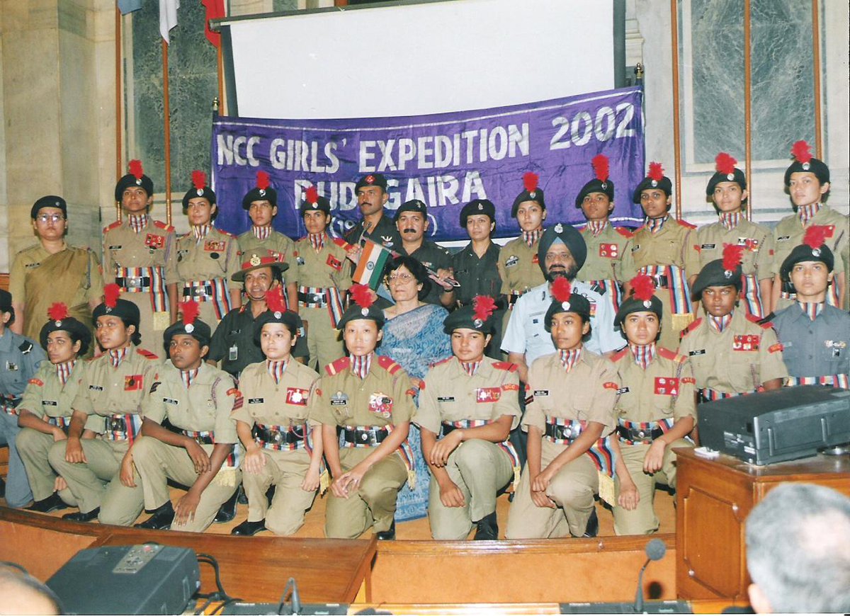 PamposhWarrior's tweet photo. Year 2000: Rudugaira: Led NCC girls. HACO struck at summit camp sudden as a heart attack. IAF rotors tore the sky like a lifeline thrown from heaven. Life snatched from death’s grip. Proudly painful — leadership = lives above laurels, heavy as the mountains themselves. 8/14 https://t.co/GDXcuPTEti