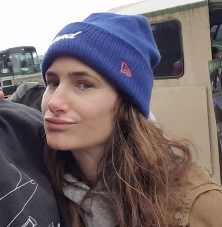 thrnhahn's tweet photo. This woman is truly unreal; she looks amazing without a drop of makeup https://t.co/QZ99ug2JUt