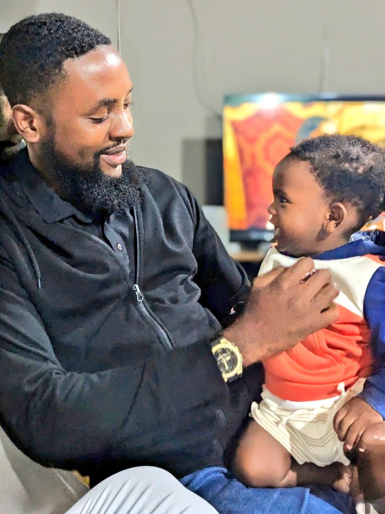 Slim_Thanos's tweet photo. There's a certain peace that comes with seeing your child smile at you https://t.co/COqH9JFsrt