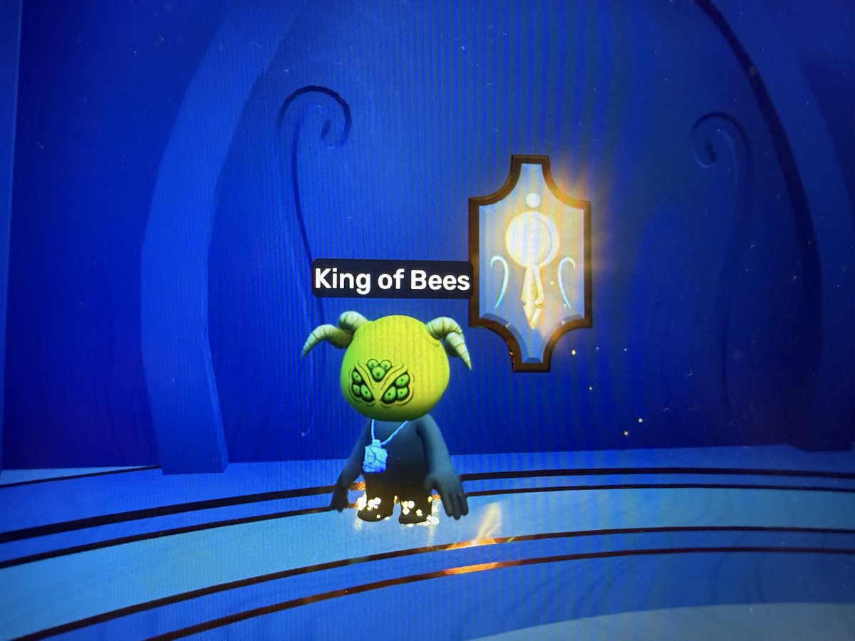 King of Bees tweet media