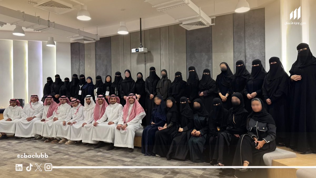 CbaClubb's tweet photo. أفكار تُلهم وطموح يقود نحو المستقبل ✨
حضر نادي إدارة الأعمال ورشة Entrepreneurship &amp; Business Finance Session  في @stc https://t.co/DudbDocgNs