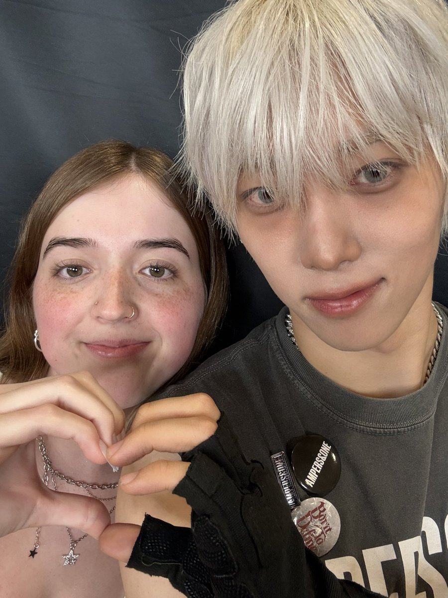 enhateamluvr's tweet photo. ampers&amp;one selfies in des moines pt. 1 #ampersandone #borntodefinedesmoines #andear #kpoptwt #kyrellchoi #mackiah #nakamden #yoonsiyun https://t.co/6R8mvJEXhD