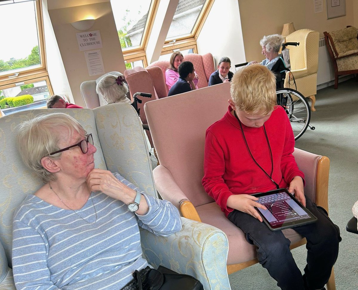 rashielee's tweet photo. Games with the grandbuddies from Rashilea Primary #intergenerational #community https://t.co/pGwvrVhfVS