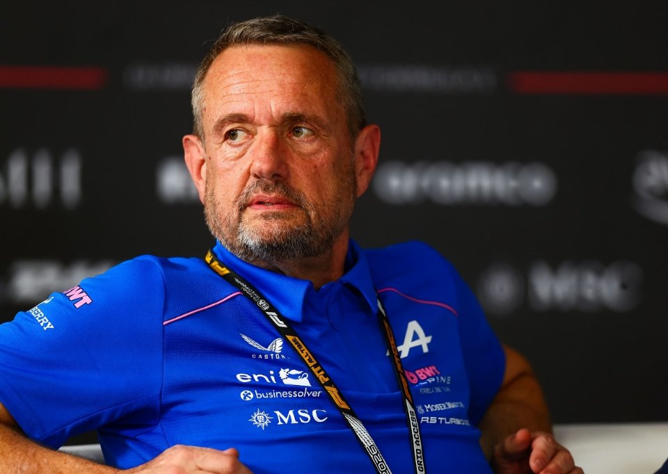 alpineclub_esp's tweet photo. 🚨 Declaraciones de Steve Nielsen🇬🇧 en vísperas del Gran Premio de Canadá:

« Fue estupendo ver a Franco tan cómodo en la última carrera y ahora queremos que demuestre cierta regularidad y repita ese nivel de rendimiento cada fin de semana. 

Hemos investigado un poco el caso de Pierre en las semanas posteriores a Miami para entender por qué, en comparación con el rendimiento que ha mostrado hasta ahora esta temporada, no se sintió demasiado a gusto en el coche durante todo el fin de semana. 

Tenemos algunas ideas y pruebas que sugieren lo que ocurrió y esperamos que ambos coches vuelvan a estar en el top10 y sumen puntos de nuevo en Canadá, mientras buscamos coger impulso durante una fase muy ajetreada del calendario ».

#F1 #MiamiGP