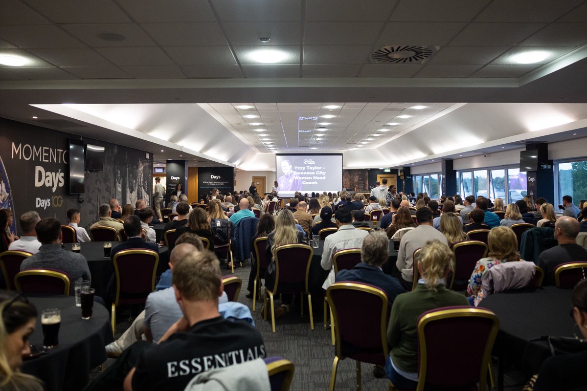 SwansWomen's tweet photo. Last night we held our first ever Academy Awards Evening at the https://t.co/TQBdI57zN0 Stadium 🏆✨

Our U13s, U15s, U17s and U19s sides were all recognised, with awards presented for Player of the Season, Top Goalscorer and Players’ Player 👏

Check out our winners below 🧵👇 https://t.co/rPfvF8fOsq