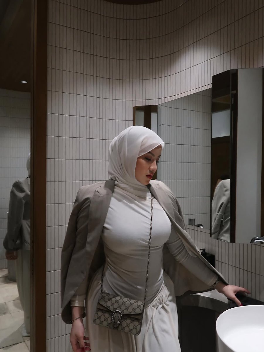 HIJAB EKSIB tweet media