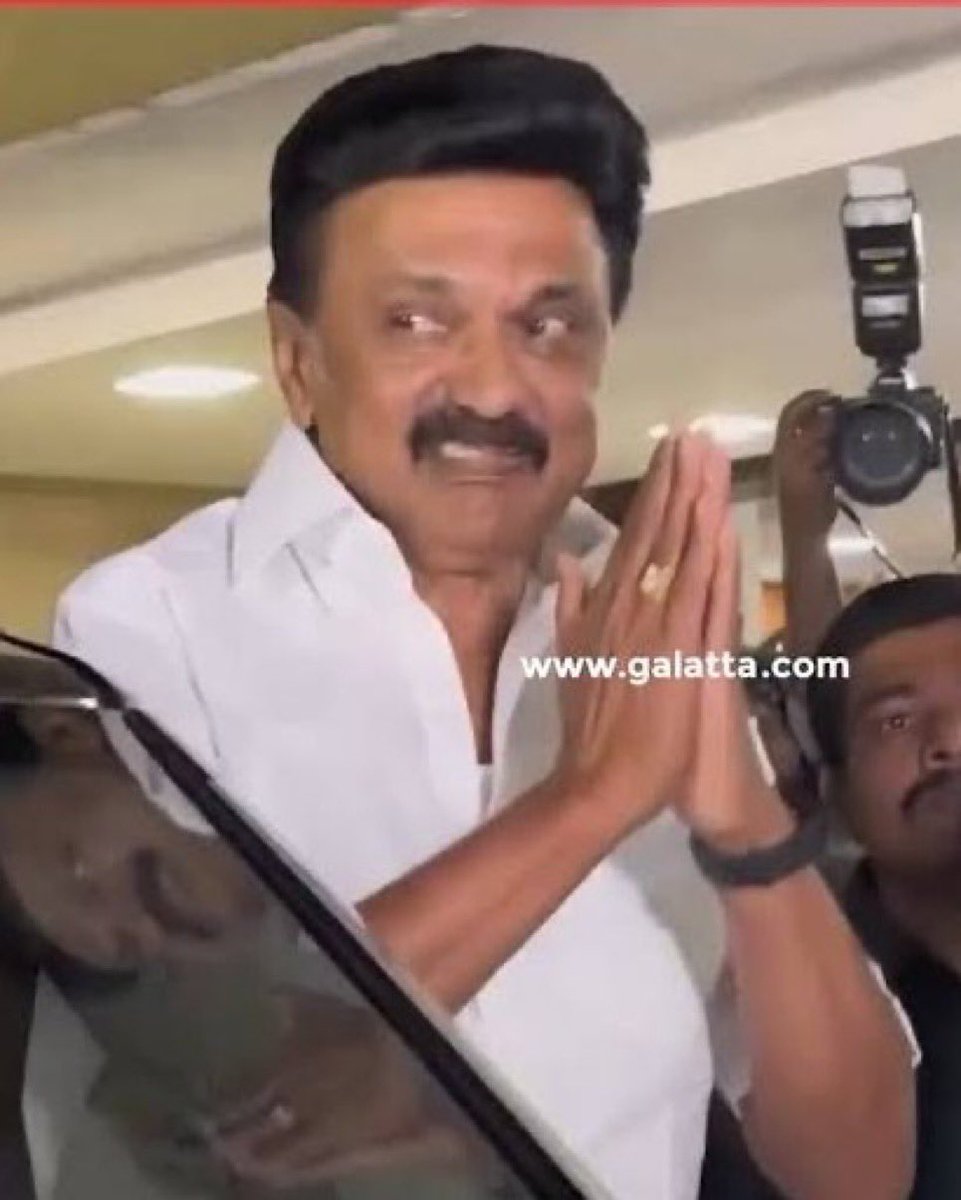 BruceADMK's tweet photo. இதான் இந்த கொத்தடிமைங்க புத்தி...இவனுங்கள எல்லாம் எங்க வைக்கனுமோ அங்க வைக்கனும்🤣

அடிமை கூதியானுங்க https://t.co/In3aVN8Mza