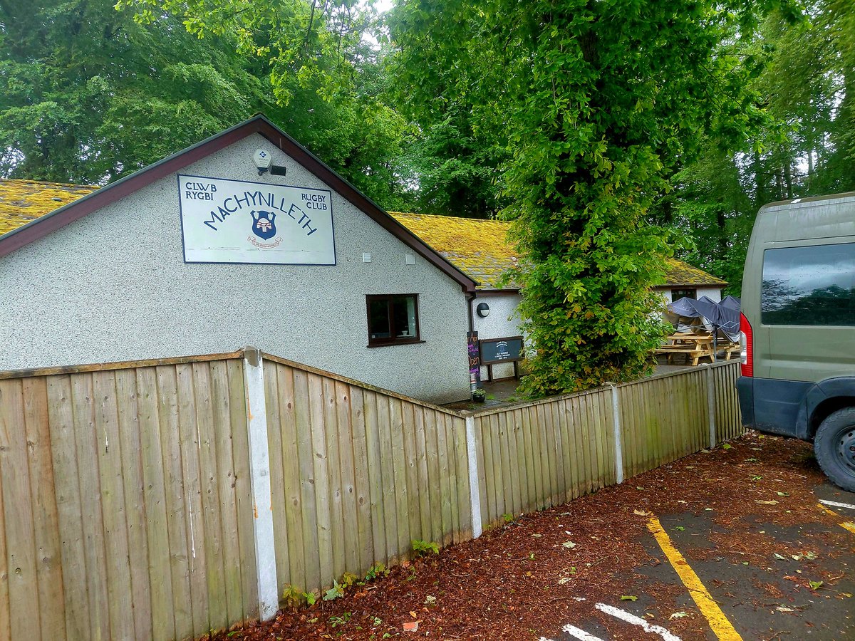 fayedavies29's tweet photo. Club visit @MachynllethRFC supporting hard-working volunteers Steph &amp; Ceris with projects and funding. Keep up the excellent work at club  👏 
🏉❤️@WRU_Community @LeighWilliams2 https://t.co/GLzk75FkiY