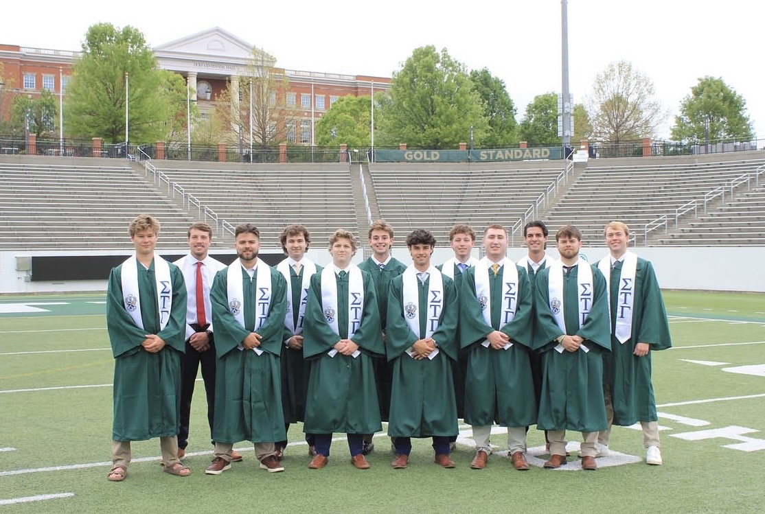 SigmaTauGamma's tweet photo. Congratulations to our graduating Sig Taus! 🎓 We celebrate the Noble Men who made an impact on their chapters, campuses, and brotherhood while creating memories and friendships that will last a lifetime. 💙
 
#SigTauForLife #Noble #Graduation https://t.co/IHjpbDpy72