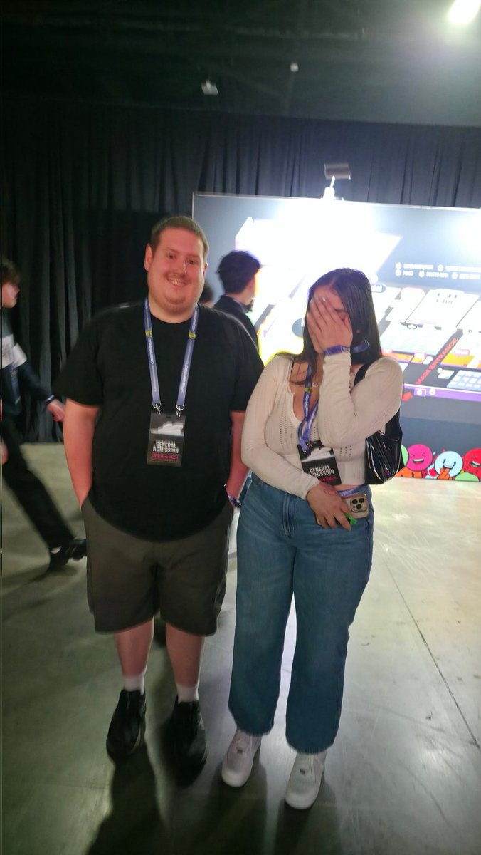 DominationBLUEx's tweet photo. A better picture with Nat! (The one I meant to click on lol) and a funny picture of Jo! New facepalm emote haha? I guess I'm that embarrassing to be around in person hahaha 😅 

@natalieinez_ @MISSXRA_ https://t.co/M564DYqhTe